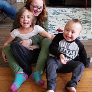 Meet your Posher, Leona